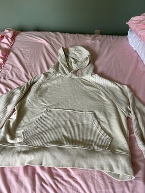 Cozy Cream Knit Hoodie aerie Size M